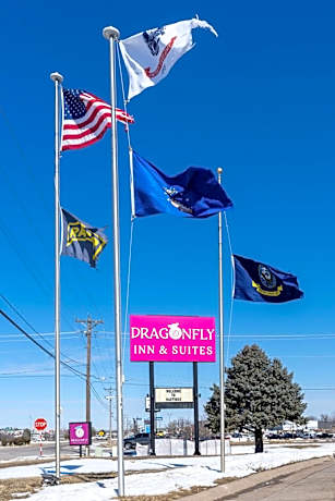 Dragonfly Inn & Suites