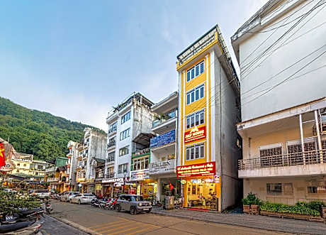 Central Sapa July House