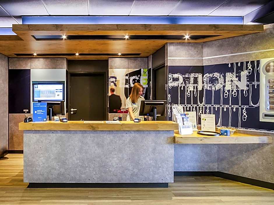 ibis budget Courbevoie Paris La Défense 1
