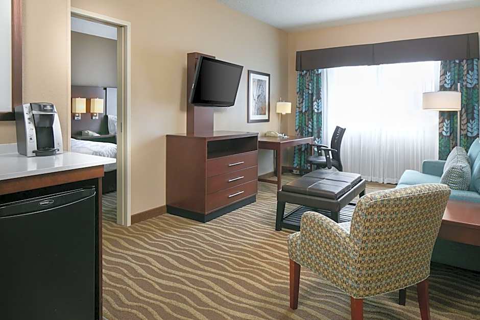 Holiday Inn Hotel & Suites Overland Park-West By IHG