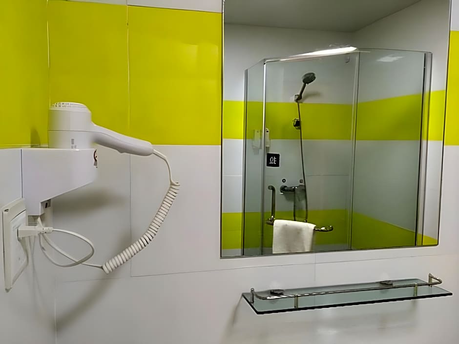 7 Days Inn Nanjing Xinjiekou Shanghai Road Metro Station