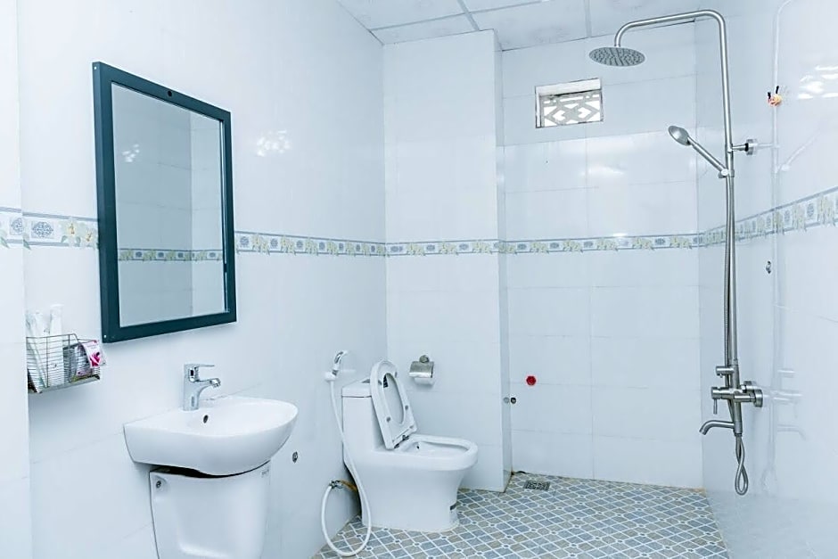 Khách sạn Ngọc Thủy LaGi