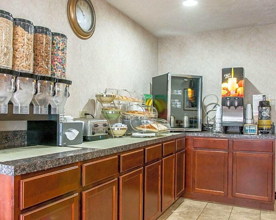 Quality Inn Hudsonville South