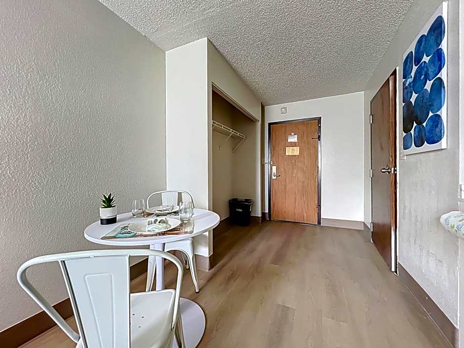 Stayable Suites Kissimmee