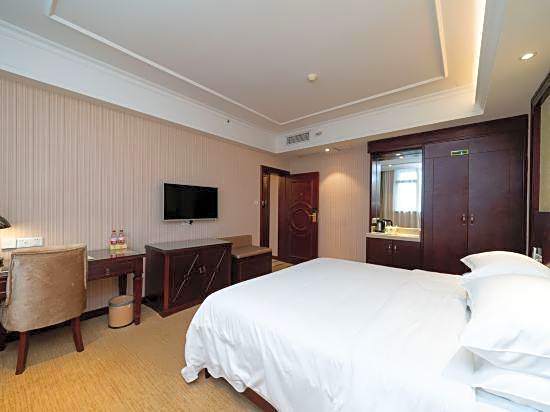 Vienna Hotel Guangxi Guilin North High-Speed Railway Station