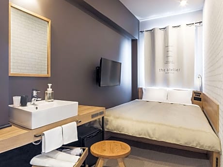 Double Room with Shared Bathroom - Non-Smoking