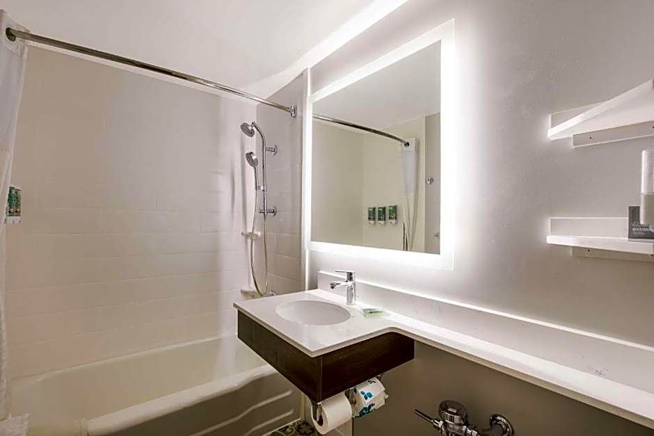Best Western Sea Island Inn