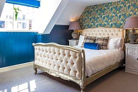 The Dirty Bottles Hotel