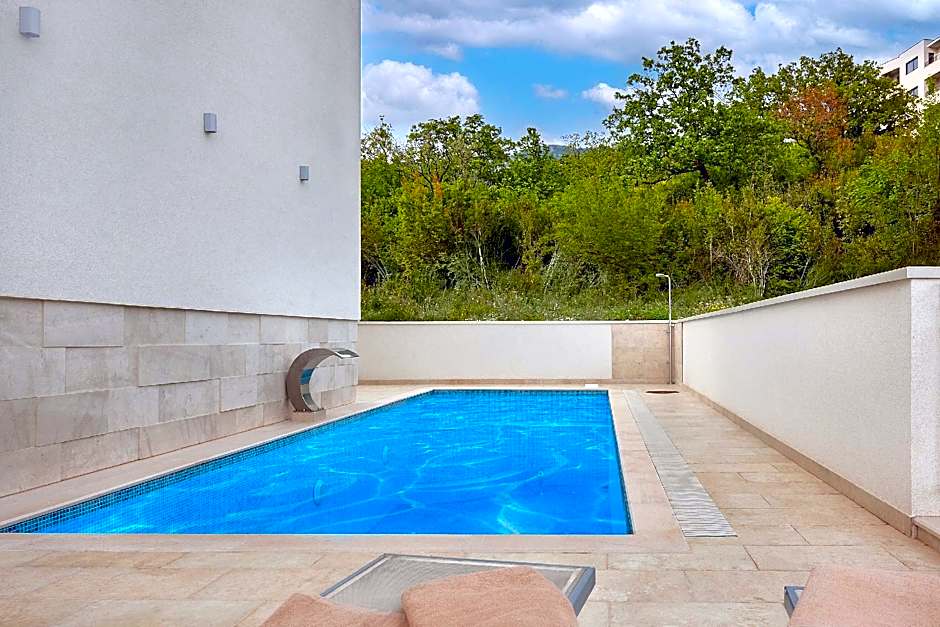 Hotel Larimar