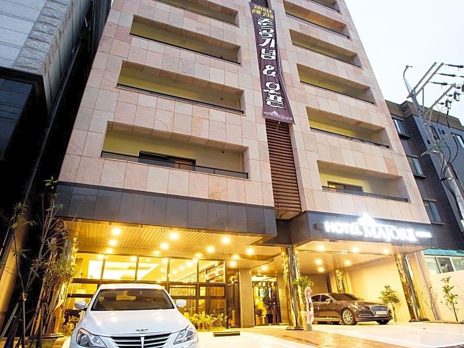 Major Hotel 2