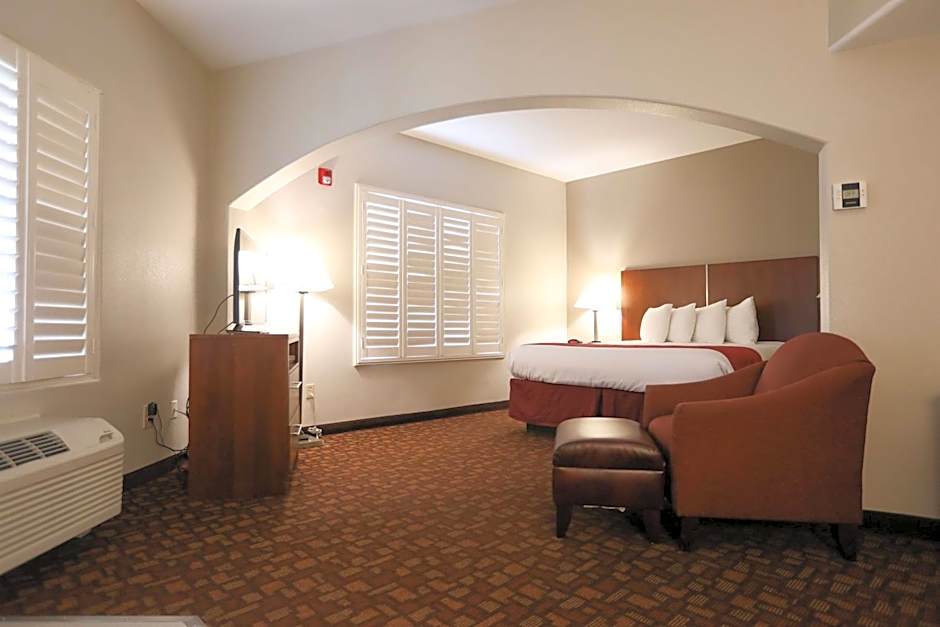 Best Western Lania Garden Inn & Suites