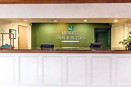 Quality Inn & Suites McDonough South I-75