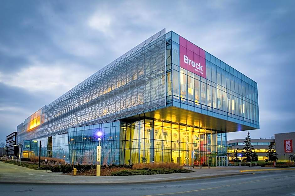 Holiday Inn Hotel & Suites St.Catharines-Niagara by IHG