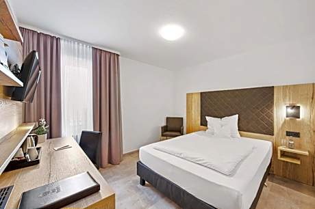 Single Comfort Room