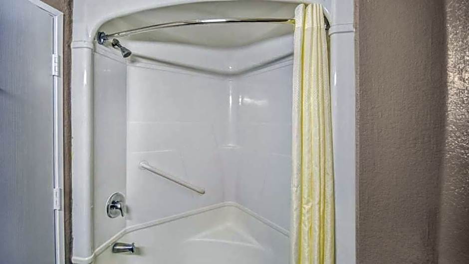 Motel 6 Humble, TX - Houston International Airport