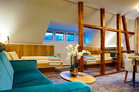 Deluxe Double or Twin Room