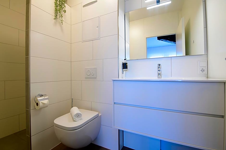 Smart & Stay Aparthotel Saarbrücken Süd - Self-Check-In - Free Parking
