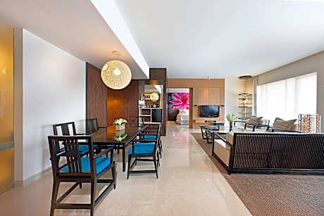 Deluxe Suite, 1 King Bed