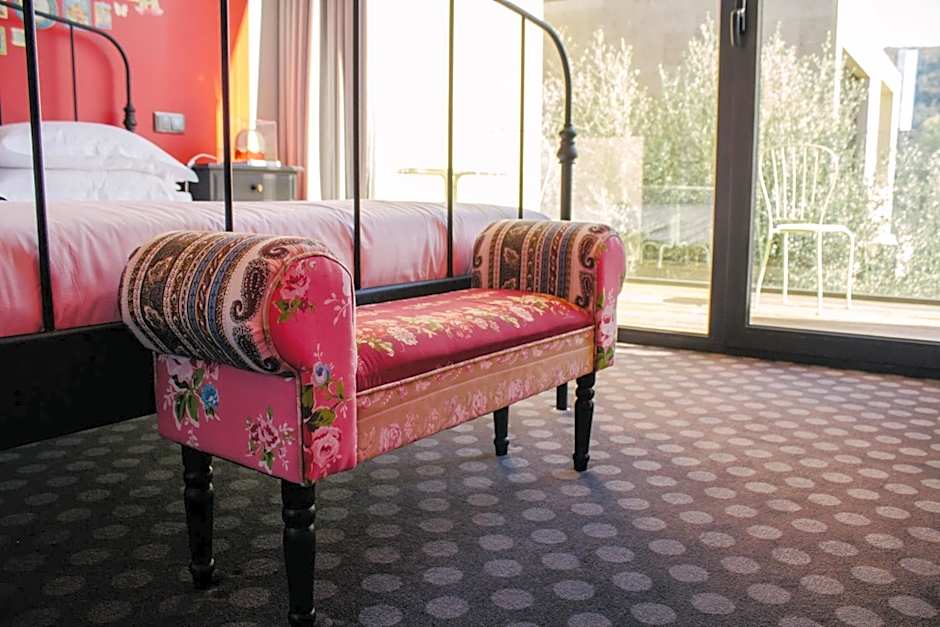 Cooking and Nature - Emotional Hotel