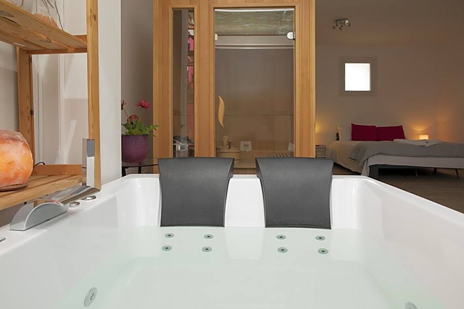 Ragaraja private suite & SPA