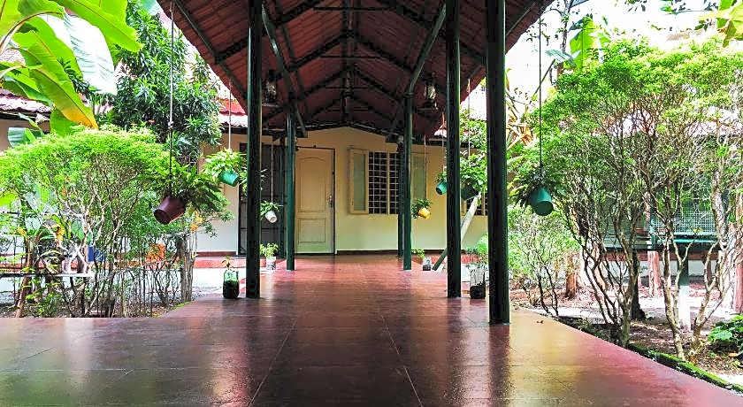 Palmgrove service villa