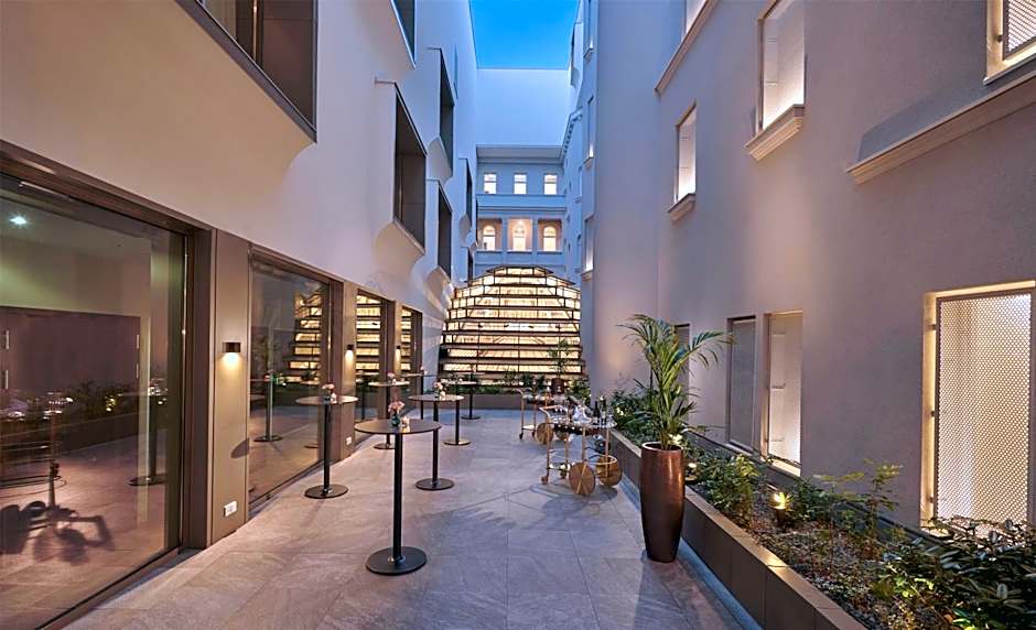 Parisi Udvar Hotel Budapest, part of Hyatt