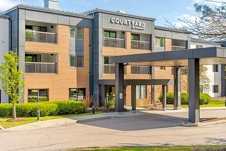 Courtyard by Marriott Burlington Williston
