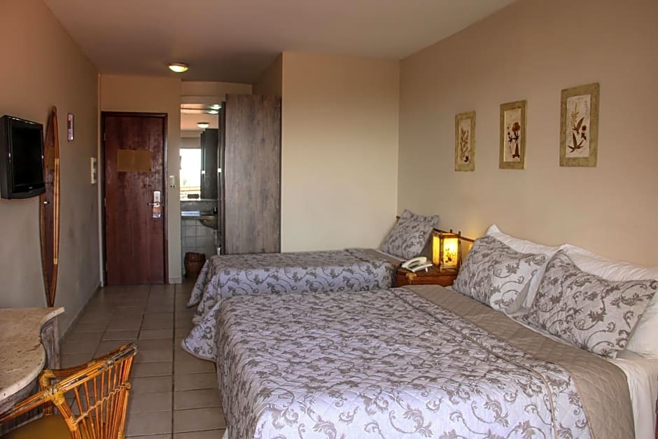 Divi-Divi Praia Hotel