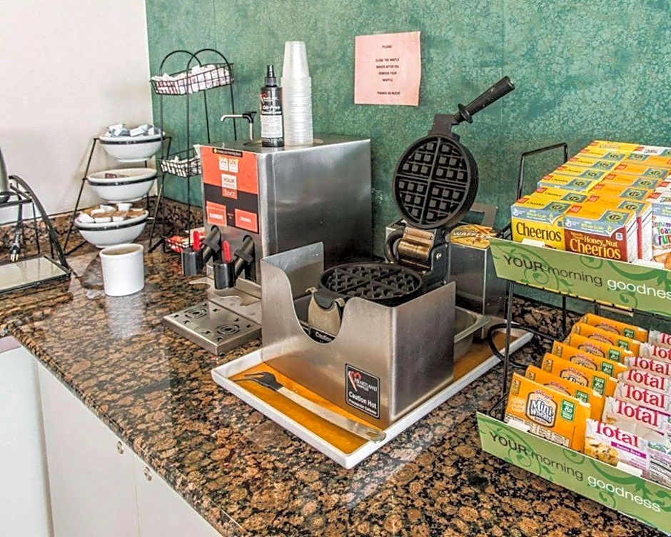 Quality Inn Waynesburg - Morrisville