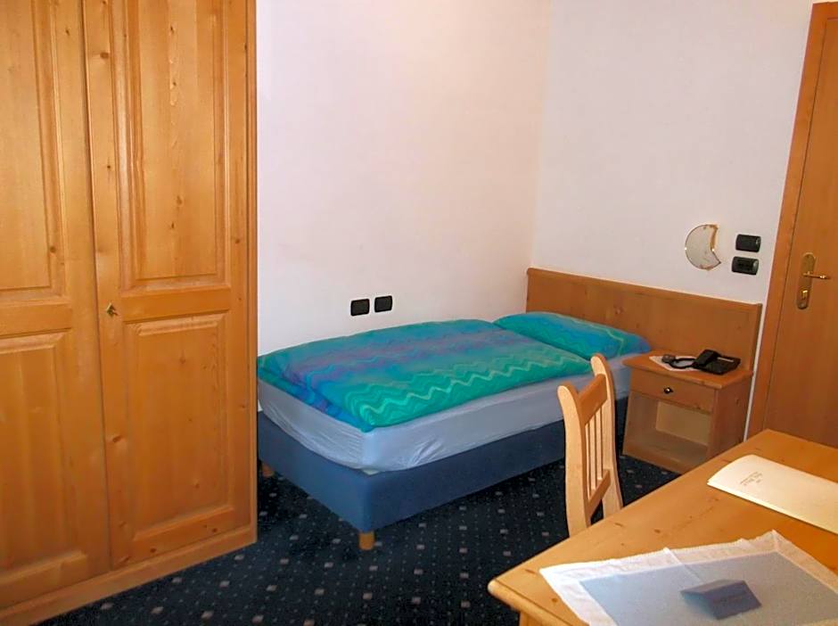 Hotel Tyrolia