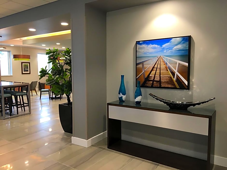 Holiday Inn Hotel & Suites Daytona Beach On The Ocean by IHG