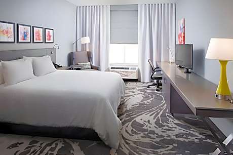 1 King Bed