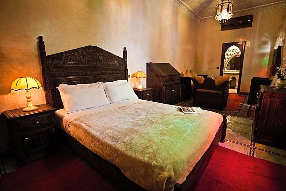 Riad Tidar by Phoenix