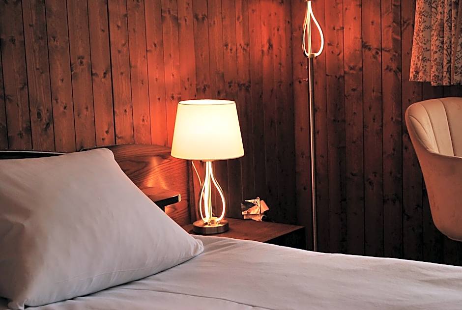 Rooms with Private bathrooms