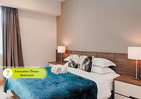 3-Bedroom Executive Suite with Balcony