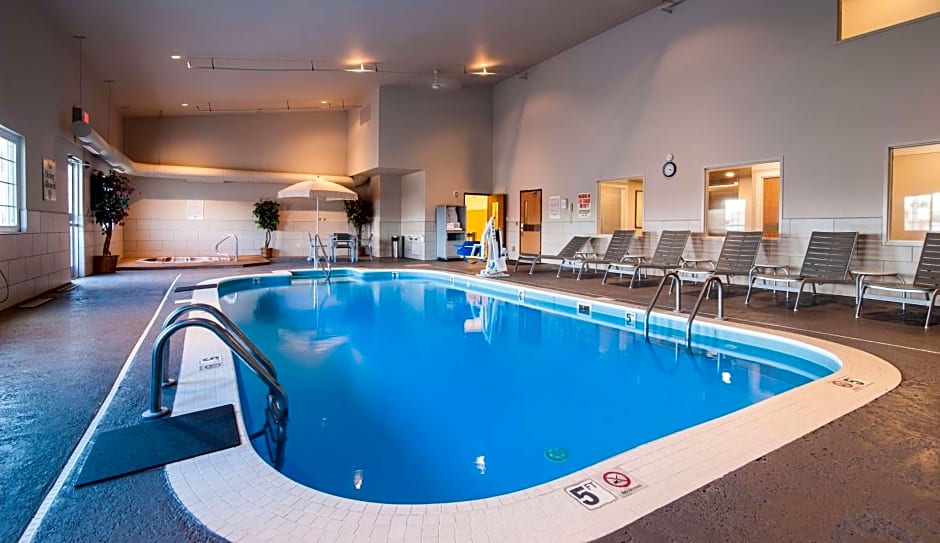 Best Western Plus University Park Inn & Suites
