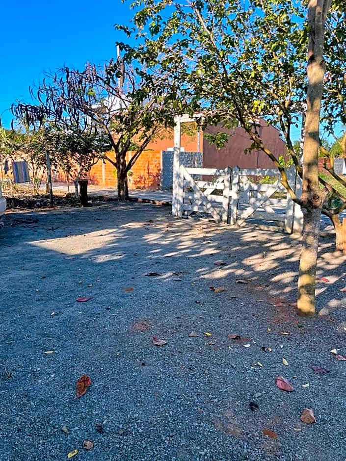Casa com Piscina na Represa de Carlópolis