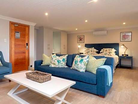 Suite with Garden View