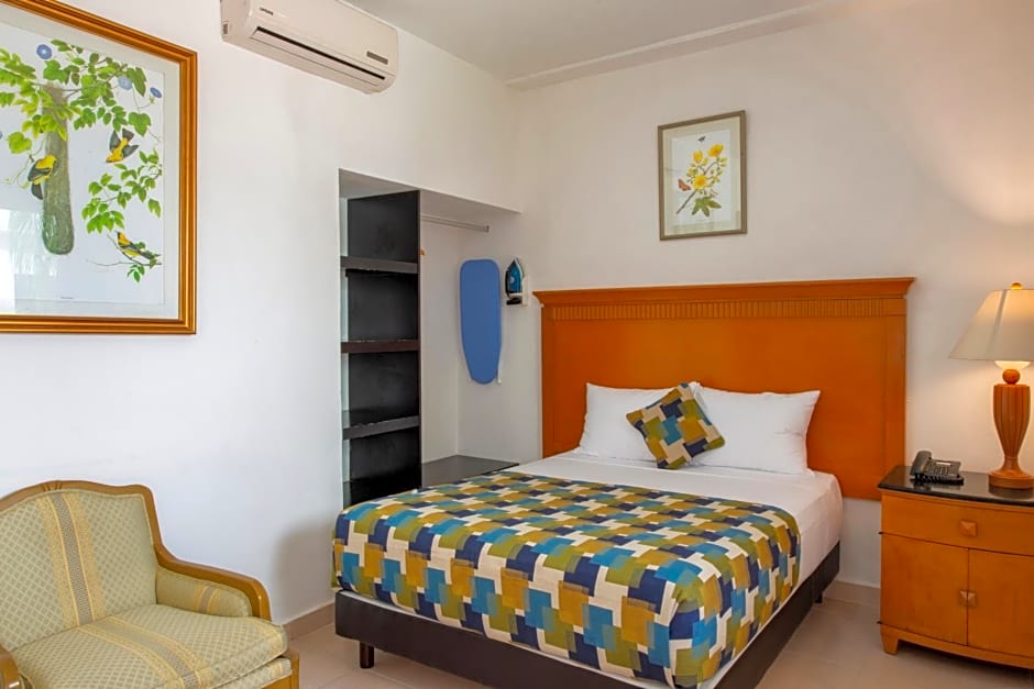 Hotel Embajadores