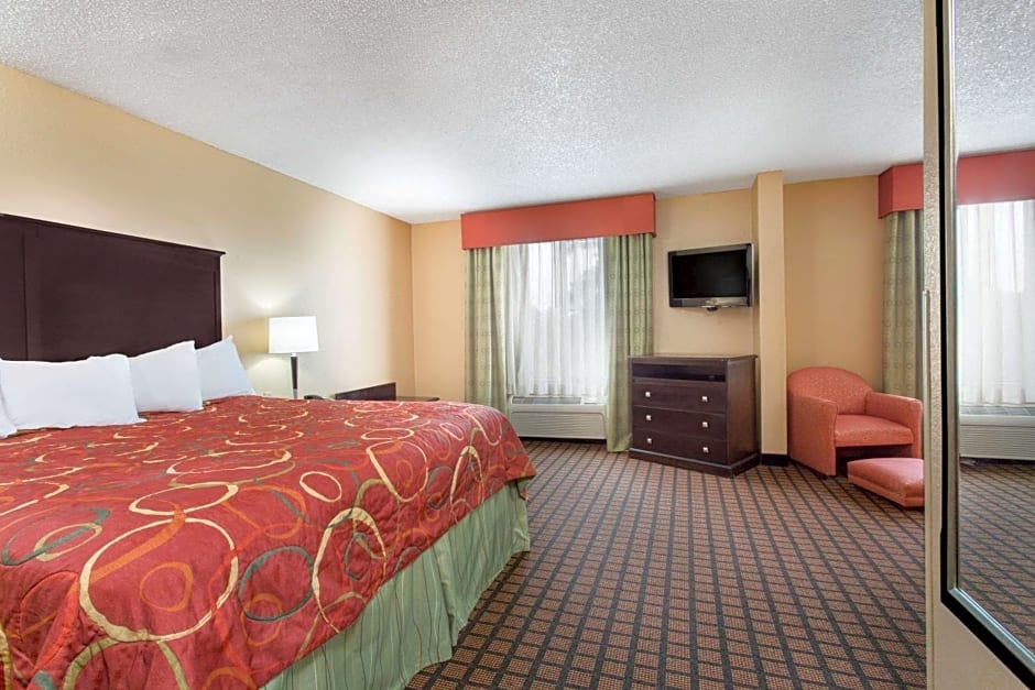 Super 8 by Wyndham Texarkana AR