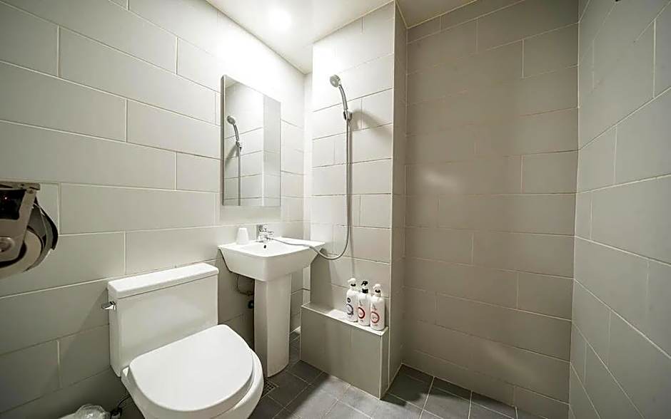 Uiwang Hotel Nine