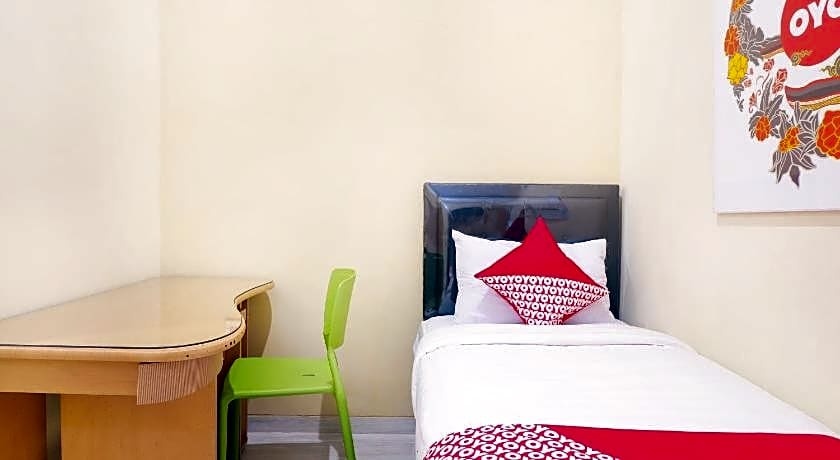 Hotel O DeHome Family