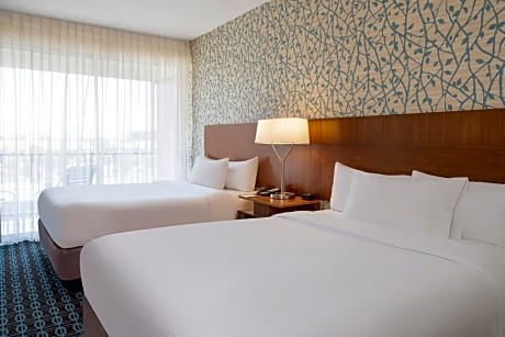 Queen Room with Two Queen Beds - Pool View
