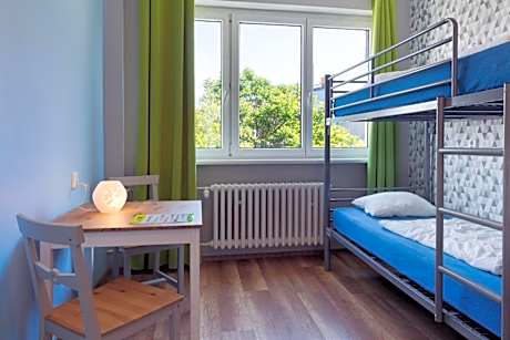 6-Bed Mixed Dormitory Room