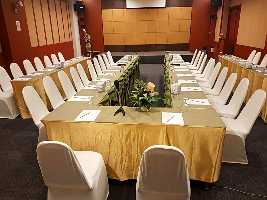 Hatyai Golden Crown Hotel