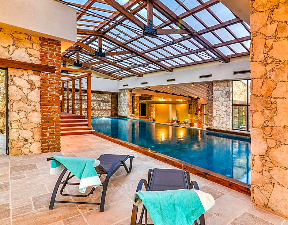 AYA Estate Relais & Chateaux