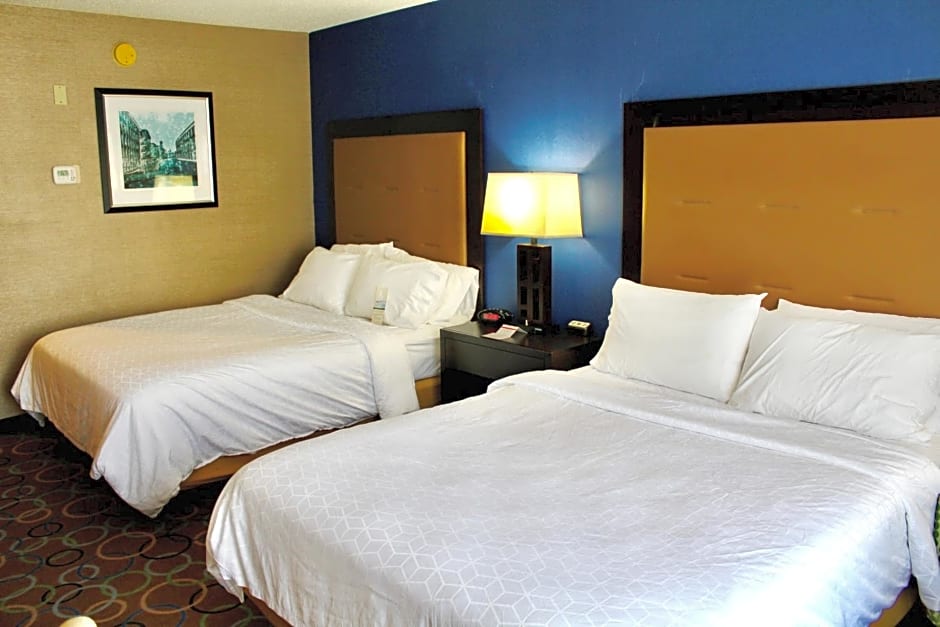 Holiday Inn Express Hotel & Suites Manchester - Airport By IHG