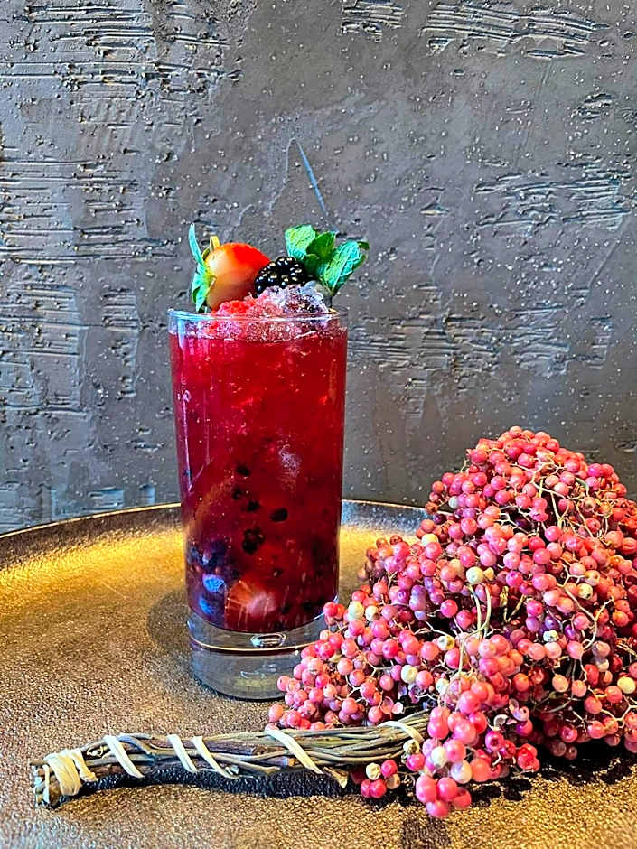 THE MATTHEW - Copper Lodge