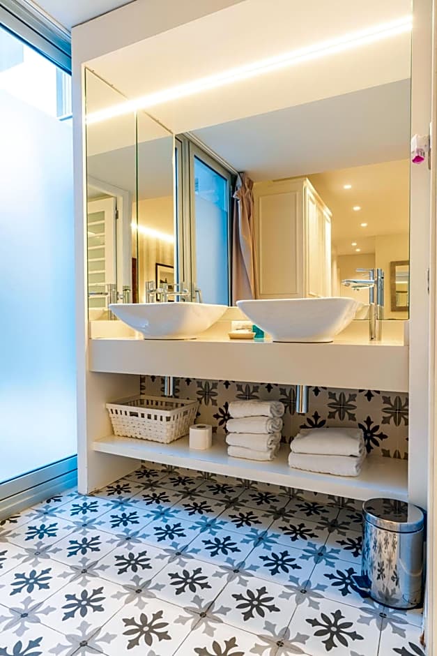 Serennia Fira Gran Via Exclusive Rooms