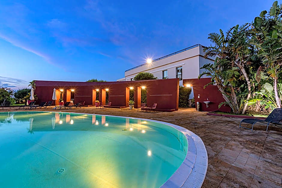 Albatros Hotel